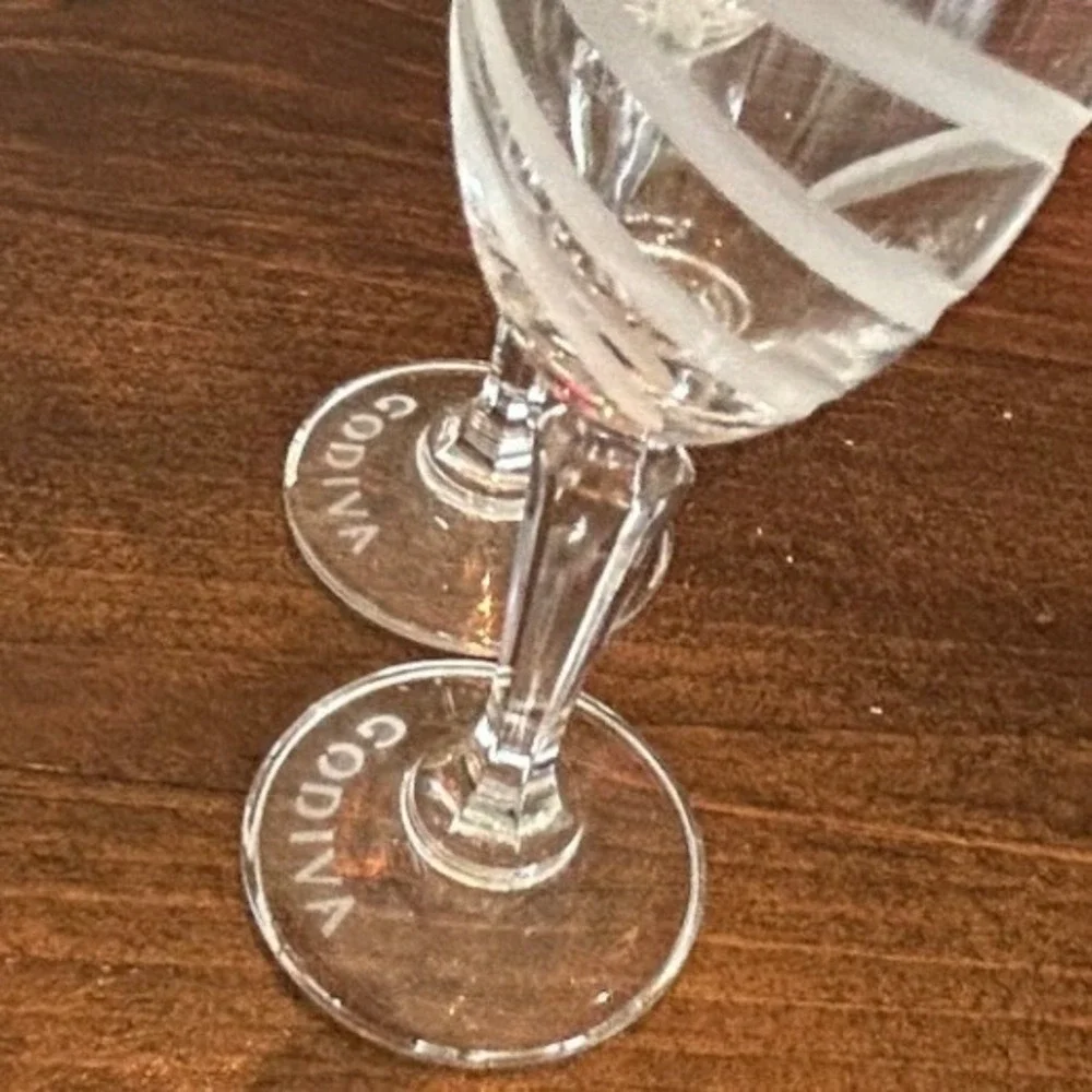 Godiva Cordial Glasses Set of 2 Clear Etched Swirl Stemmed Dessert Wine Stemware